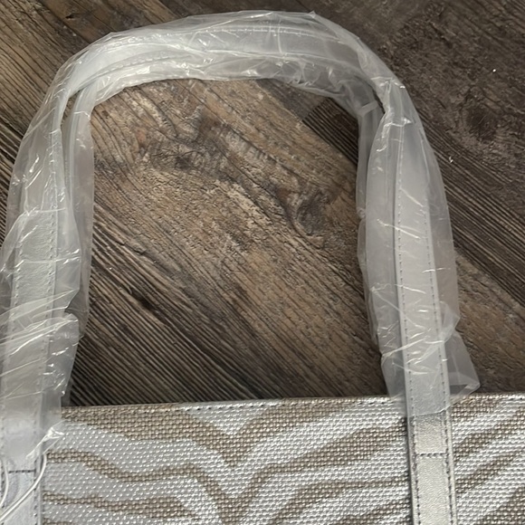 Michael Kors bag - Picture 4 of 7